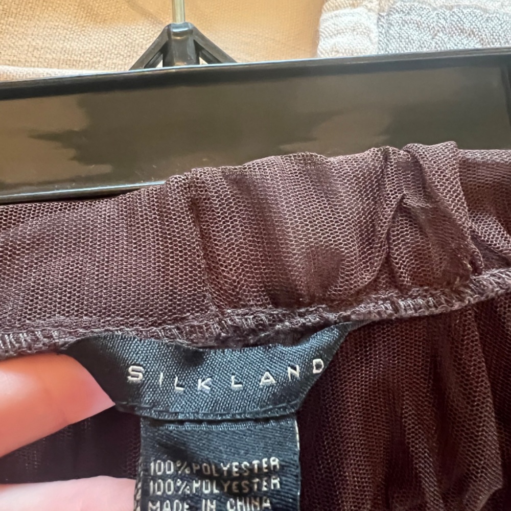Skirt - Picture 3 of 3